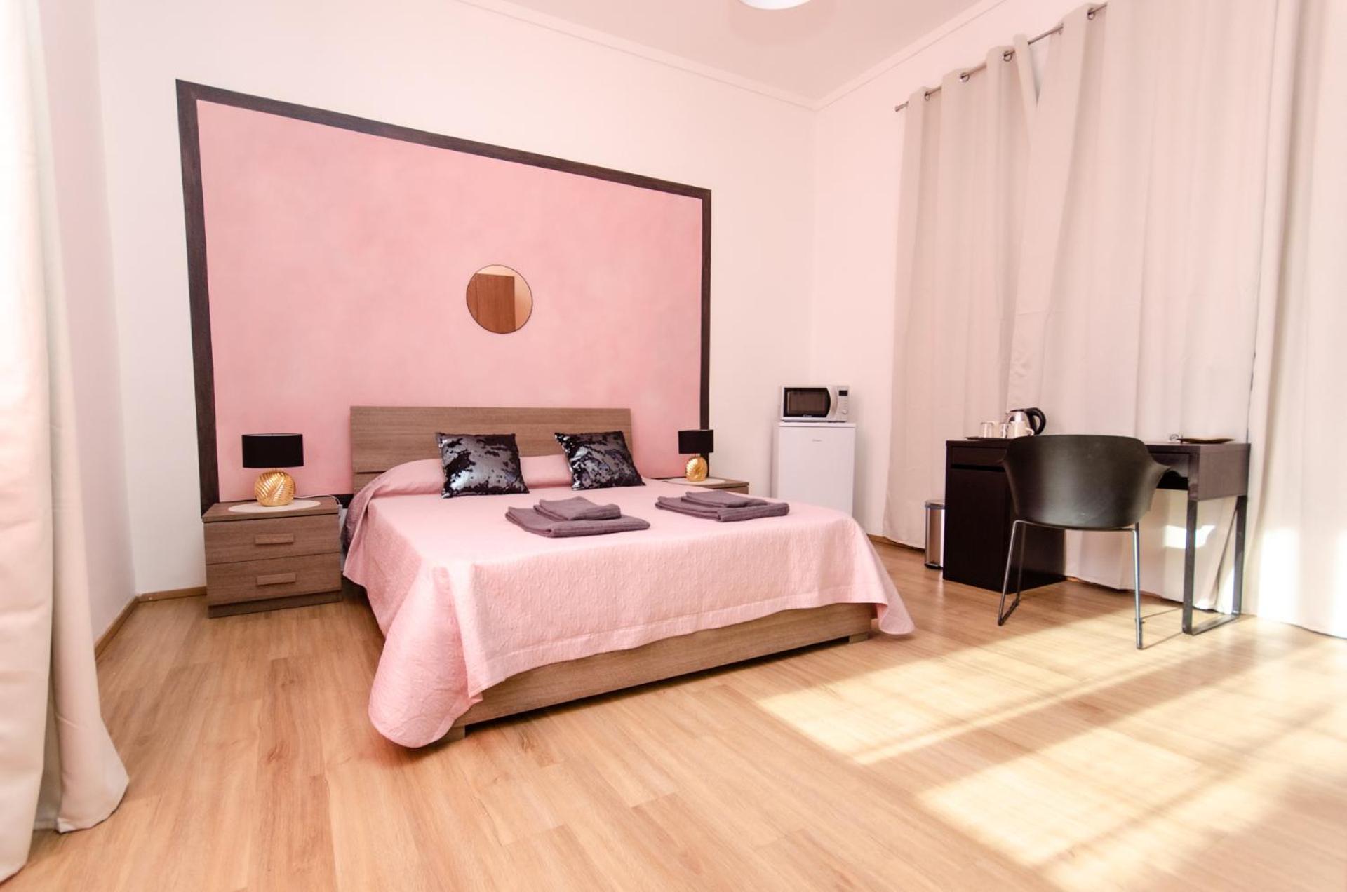 Pink Homestay